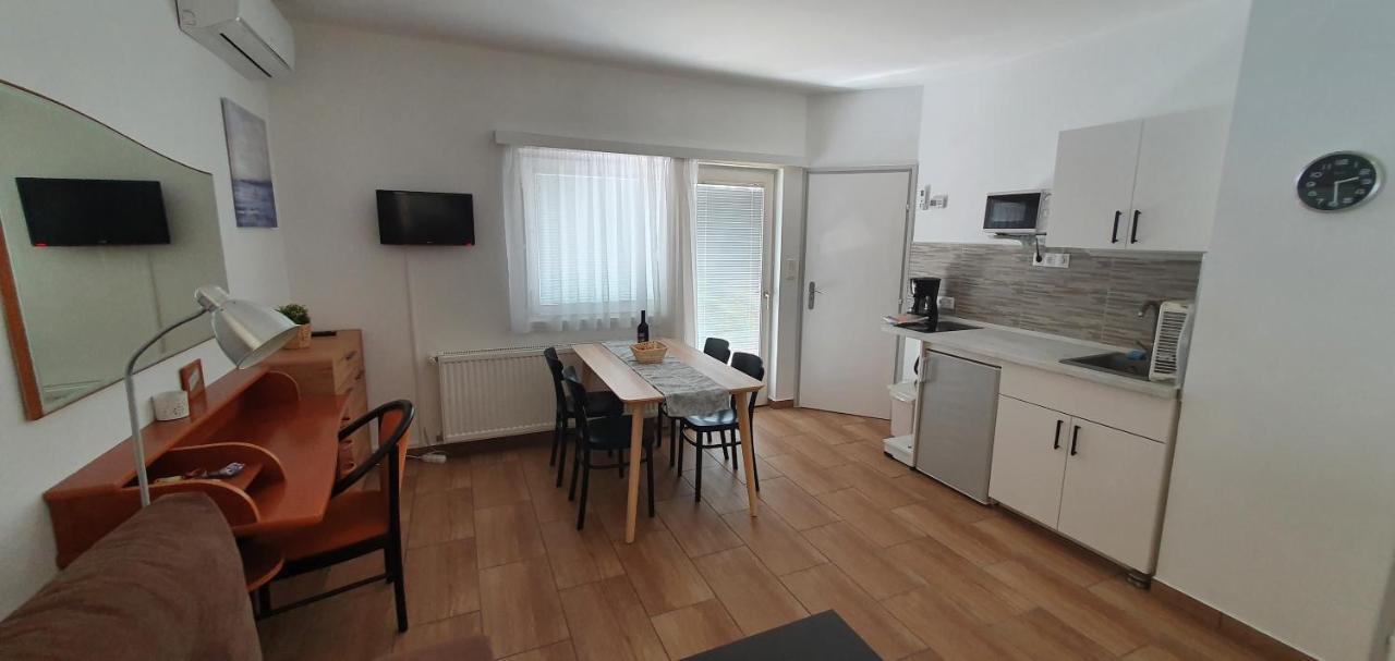 Forrest Apartman Gyenesdiás Exteriér fotografie