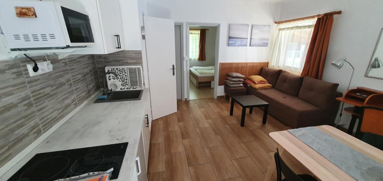 Forrest Apartman Gyenesdiás Exteriér fotografie